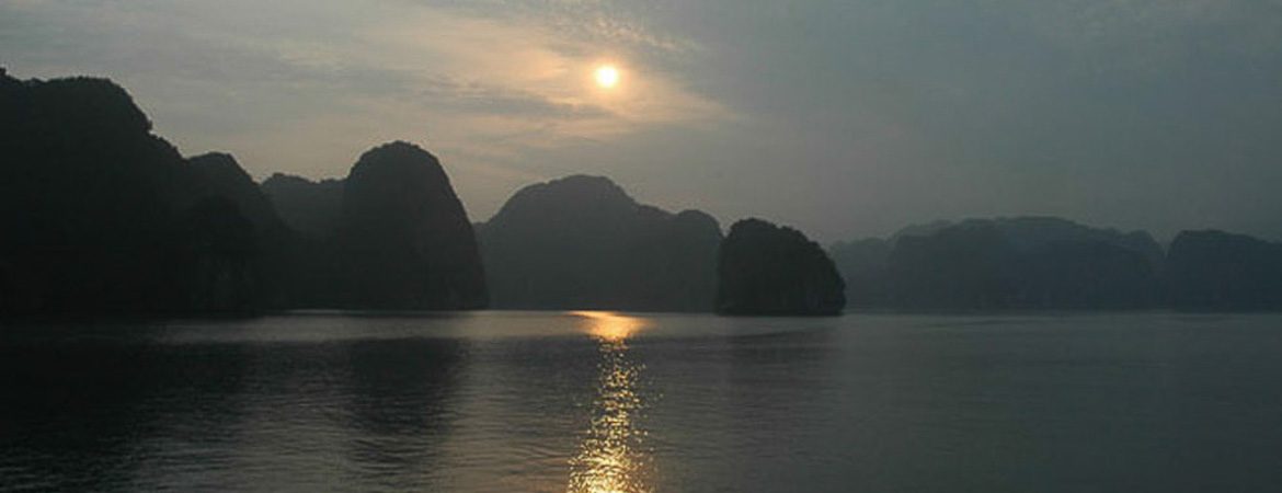 Coucher de soleil, Baie de Halong